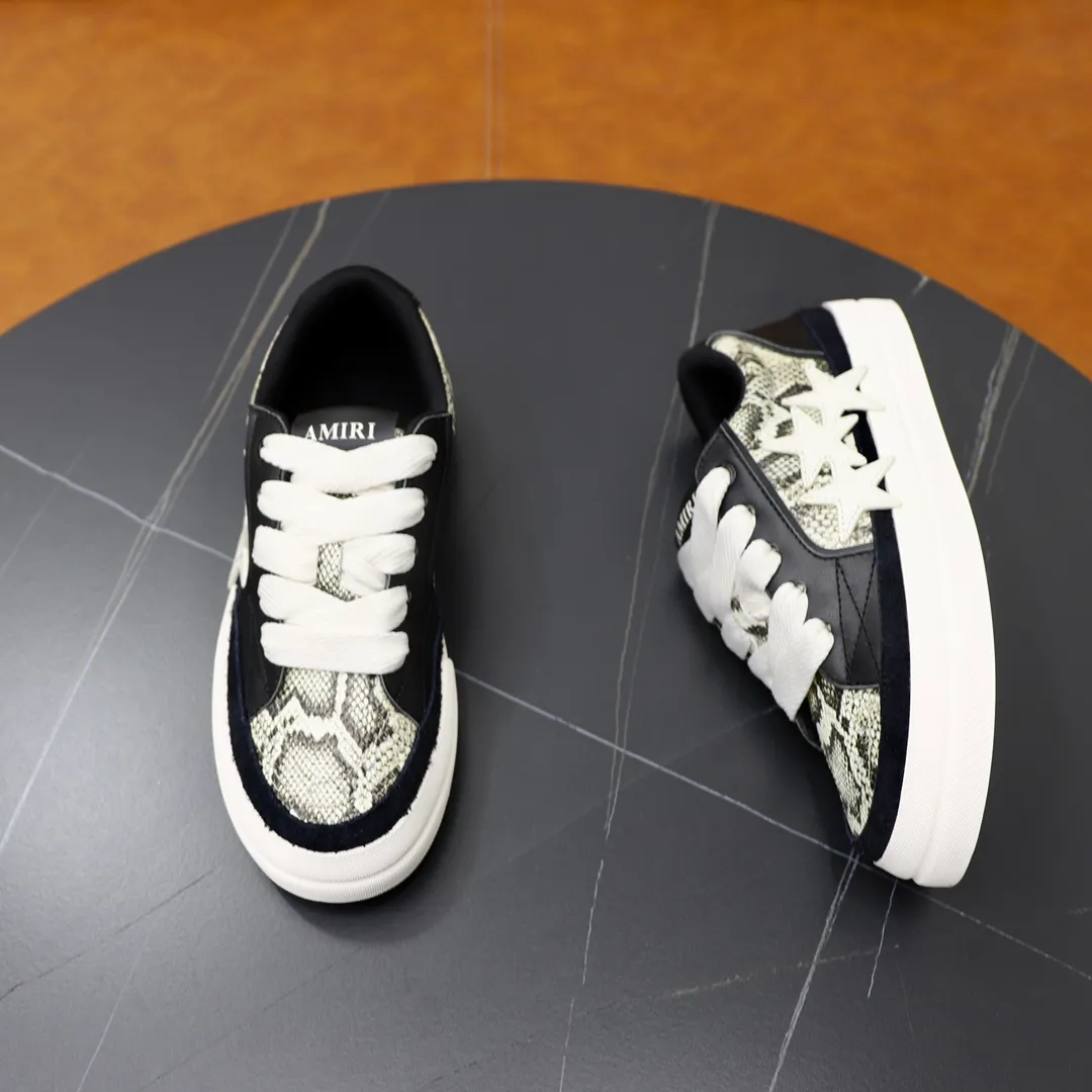 Men's men's shoes 💰540💰🔥🔥🔥 Couple style Amiri2024 new sports and casual shoes, casual, fashionable and versatile flat-soled moral training shoes. Classic color combination + perfect shoe shape, Amiri’s classic Logo star makes you and I fall in love. Imported cow suede leather makes the shoes more high-end. Recommended by major celebrities, bloggers and internet celebrities.   Color: black, off-white, blue, pink, red. Size: Women’s 35-40 (41 is custom-made and non-returnable) Men’s 38-44 (45 and 46 are custom-made and non-refundable)